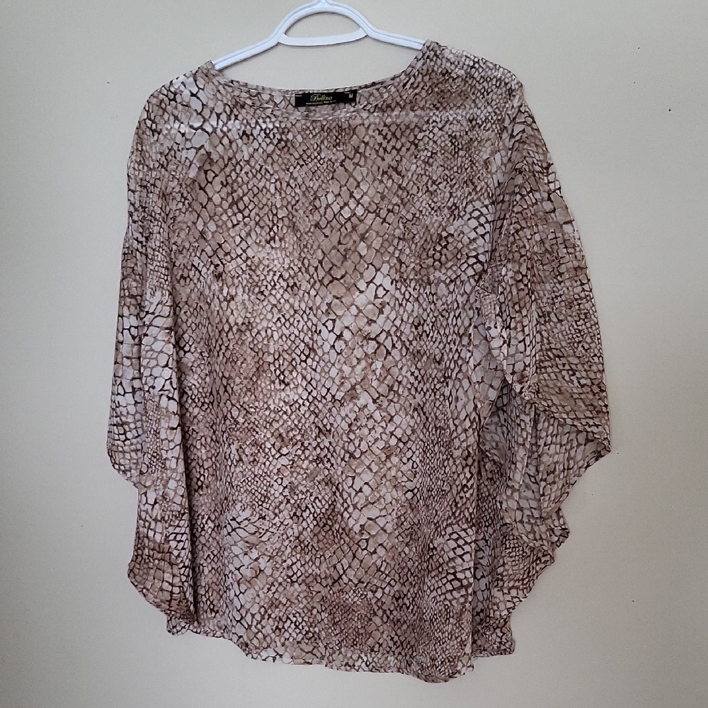 Elegant Chic Brown Patterned Women's Top – Stylish & Versatile Size M